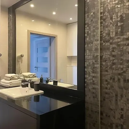 K6 In The Center Daire *